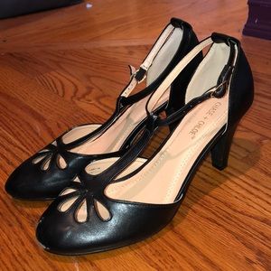 Black t-strap 2.5’’ heels